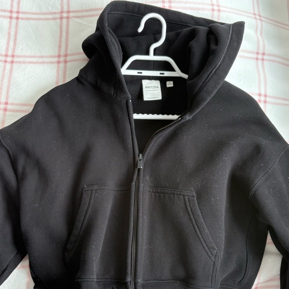 Aritzia Tops - Cropped black Aritzia zip-up boyfriend hoodie, size small!